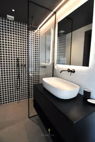 Nero Luxury Flat by Zennova - Image 4