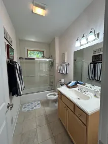 Schwimmbad, Whirlpool, bewaldete Umgebung, schöne Gärten, abgeschirmte Veranda - Image 2