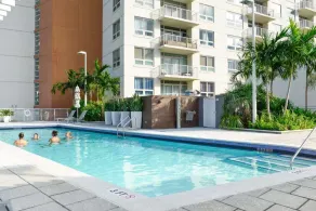 Quiet & central Apt in Midtown Miami - Image 4
