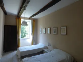 South Aveyron gîte on private riverside, sleeps 6 to 14 people - Image 4