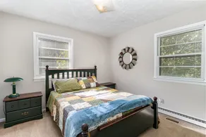 3 BR Family Friendly Rambler - Image 2