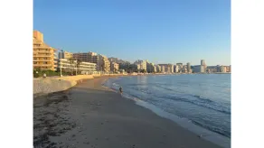 Precioso Apartamento en 1ª Linea de Playa - Image 5