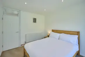 Host & Stay - Park View - Image 4