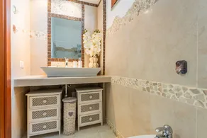 Villa 'Alice' com terraço privado, Wi-Fi e ar condicionado - Image 2