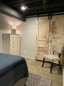 Modern guest apartment in perfect location! - Image 5