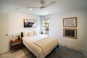 [Beach Retreat] modern condo +5 min. walk to beach - Image 5