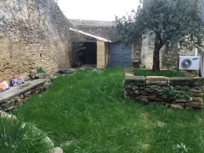 Très jolie Maison en pierre au cœur du village de Vers Pont du Gard - Image 5