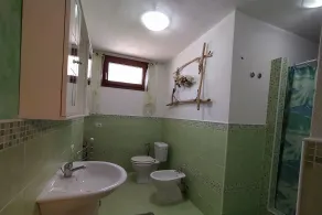 La Corte: Hus med have ti minutter fra havet - Image 3