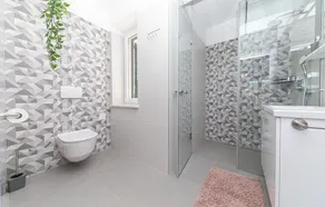 Awesome Home In Vinisce - Image 2