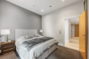 Large Modern 1 Bedroom Apartment (767 sq ft) in a New Build - Image 5