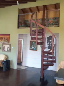 The treehouse cabin - Image 3