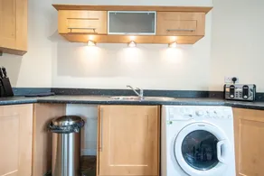 Apartment 9 - Image 2