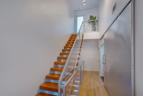 Modern 4 Story Townhome -5 minutes walk to Deep Ellum & Fair Park! - Image 3