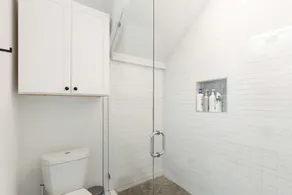 Hidden Downtown Gem- SwimSpa&FreeParking& Rooftop DT View; Walk2 Moody&UT&6th St - Image 4