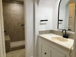 DELUXE VILLA FOR 6 GUESTS-2 BEDROOM,1BATH - Image 4