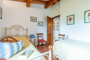A 250-square-meter country house. View of the sea and vineyards - Image 4