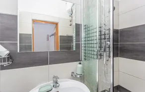 1 bedroom amazing apartment in Cres - Image 3