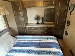 The Quail Ridge. Private Tiny Home with amazing views. Highly rated & low fees. - Image 4