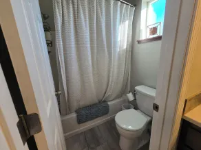 Beautiful property In Emmett! - Image 3