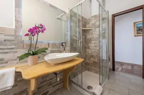 Cipriano House - Image 5