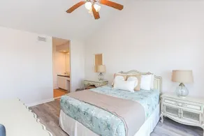 Beachfront Bliss: Steps to beach/Views, sleeps 14 - Image 4