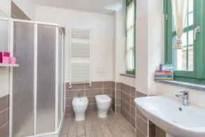 Housing Giulia -one Bedroom Apt by Wonderful Italy - Image 5