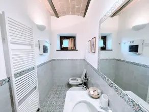 Torretta sleeps 5 with pool and exclusive gardens plus private verandah - Image 3