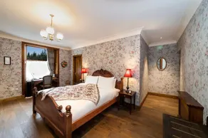 The Rowanberry Suite is named after the Highlands distinctive Rowanberry trees. - Image 3