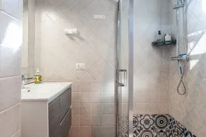Holiday Home 'Stanza Azzurra' with Wi-Fi and Air Conditioning - Image 3