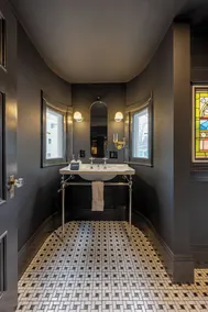 Ash Street Inn - Image 3