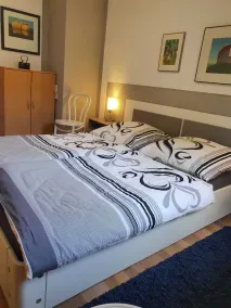 Large, cozy vacation apartment - for tourist purposes only - Image 4