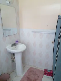 Happy and comfortable home- just 4 minutes from the river - Image 2