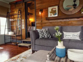 Cozy Riverfront Cottage-Casa Avecita @ SparrowBend - Image 2