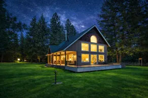 Pine Tree Cottage 3 Bedroom Home by NW Comfy Cabins by RedAwning - Image 4