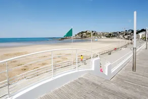 Holiday with sea view in Pléneuf-Val-André - Image 4