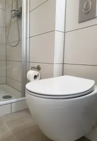 Pequeno, confortável, funcional e - fantástico vista para o lago - Image 4