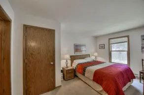 Walk to Keystone Lifts! Cozy 2BR Condo w/ Pool, Hot Tub & Fireplace - Image 5