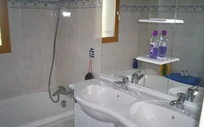 house adapted for disabled. - Image 2