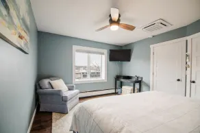 Downtown BC Loft: Rooftop Deck - Walk to Beach - Walk to restaurants, shops & ice cream - Image 5
