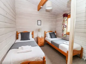 Snowy Owl Lodge, RHAYADER - Image 3