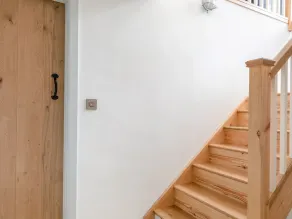 SWALLOWS BARN, character holiday cottage, with a garden in Dartmouth - Image 2