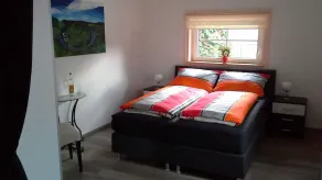 Comfortable apartment, plus a balcony with stunning river view - Image 5
