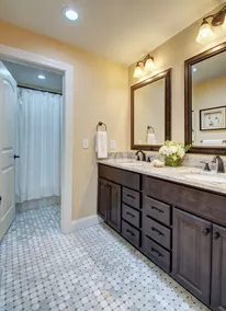 Level Lakefront on Owasco Lake! Sleeps 14! - Image 5