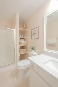 The Blue Door Farmhouse at the Heart of Irving and minutes to Dallas Downtown - Image 3