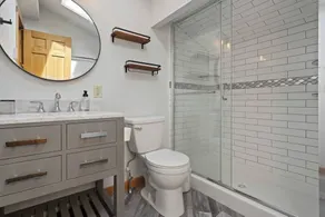 Stylish Chimney Hill Home - Close to Mt. Snow! - Image 5