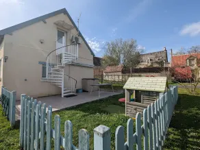 Cozy Retreat Near Loire Castles and Zoo with Private Terrace, Air Conditioning, and Parking - Image 4