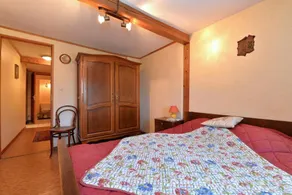 Petite maison \"Les Hirondelles\" avec vue sur les montagnes, jardin partagé et Wi-Fi - Image 5