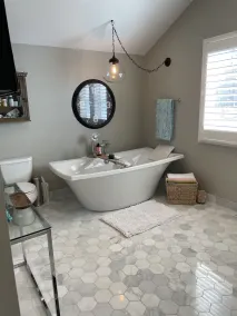 Gorgeous Lakeside Retreat Minutes from Ann Arbor - Image 2