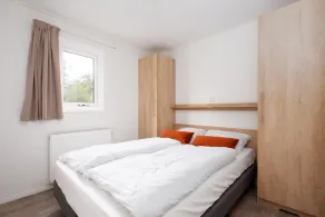 Spacious Family Bungalow with Garden - Image 3