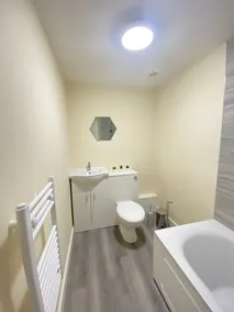 Stunning 2 bedroom apartment with amazing views over Ironbridge! - Image 3